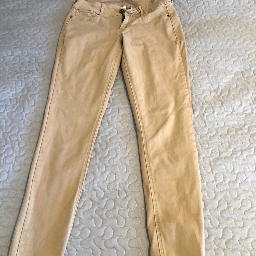 Khaki jeans